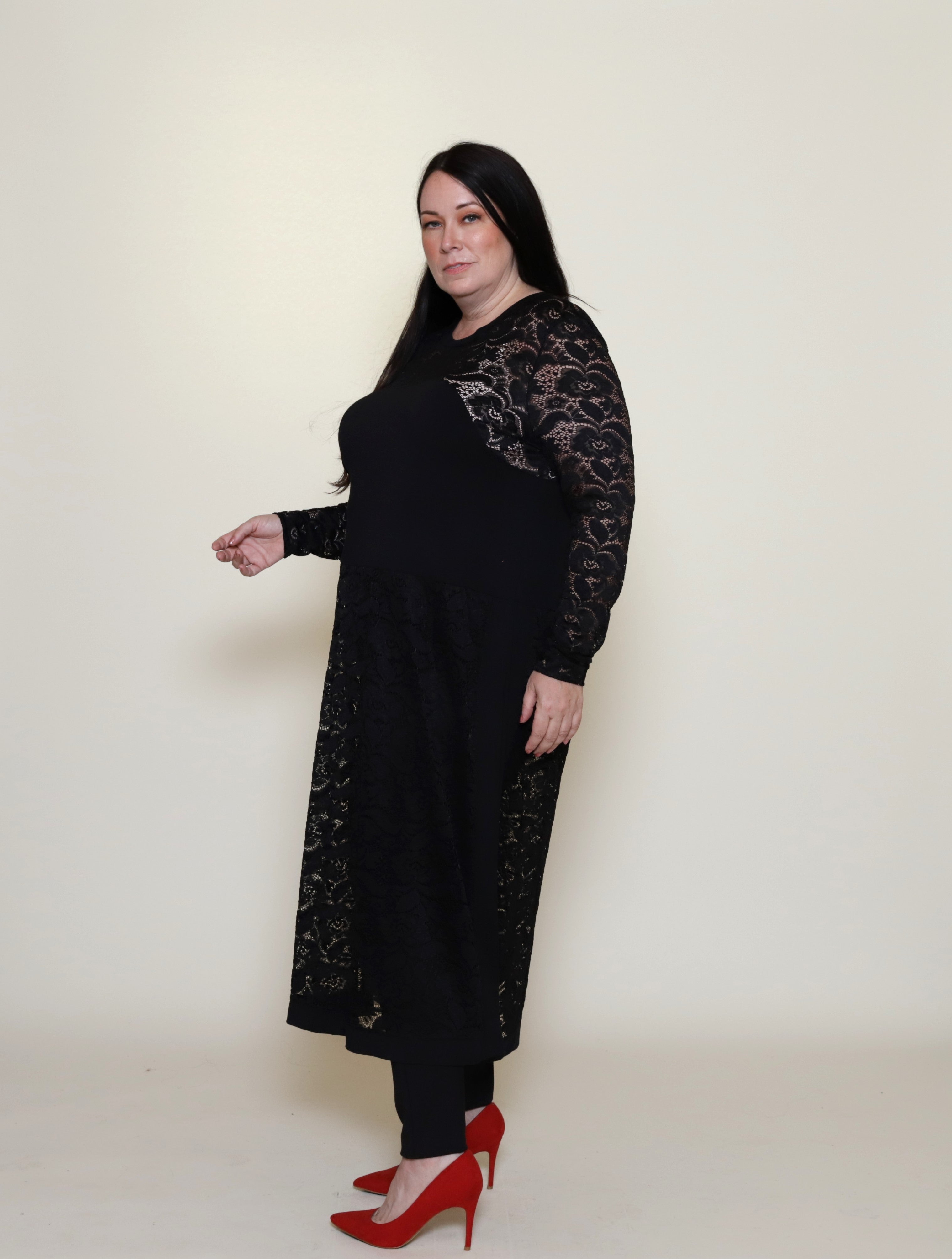 Tanya Lace Dress Plus Size